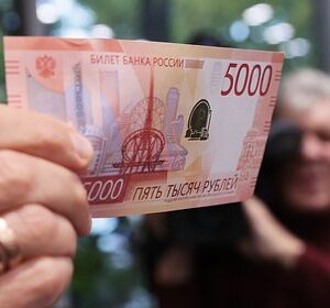 Россиян-предупредили-об-опасности-мошенничества-с-новыми-банкнотами