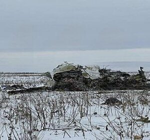 На-месте-крушения-российского-самолета-с-украинскими-пленными-нашли-черные-ящики