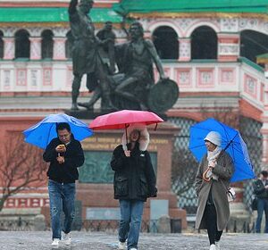 Китайские-туристы-массово-устремились-в-Россию