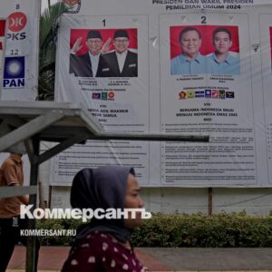 В-индонезийский-бой-идут-не-одни-старики-//-Жители-республики-выбирают-замену-президенту-Джоко-Видодо