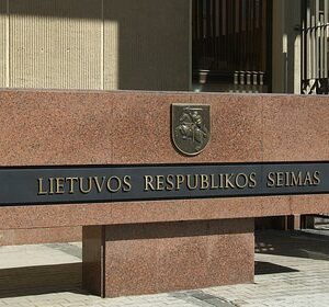 В-Сейме-Литвы-захотели-упростить-снос-советских-воинских-захоронений