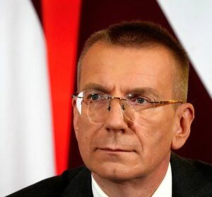 Президент-Латвии-оценил-идею-Макрона-об-отправке-солдат-на-Украину