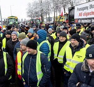 Протестующие-фермеры-обещали-парализовать-Польшу