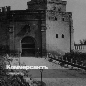 «Кремлевские-ворота-можно назвать-настоящими-клоаками»-//-Как-наводили-в Москве-незатейливую-чистоту