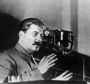В-Херсоне-прозвучало-поздравление-Сталина