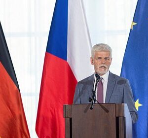 Президент-Чехии-усомнился-в-способности-Украины-вернуть-территории
