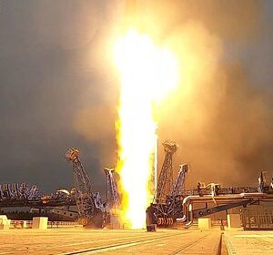 ВКС-запустили-из-Плесецка-ракету-«Союз»-со-спутниками-Минобороны