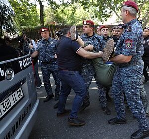 Лидер-протестов-в-Армении-поставил-перед-МИД-страны-ультиматум