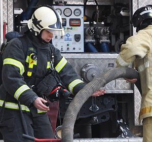 В-Краснодарском-крае-ликвидировали-пожар-на-нефтебазе-после-атаки-БПЛА-ВСУ